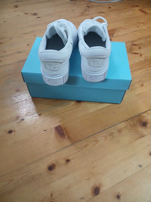 Дамски кецове nike