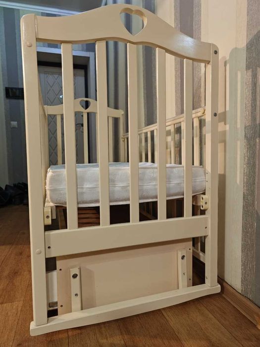 Детская кроватка "Karolina"