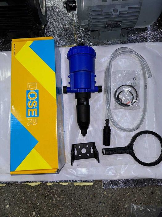 Первые руки Дозатрон Doser для самомоек Экономный насос для пены