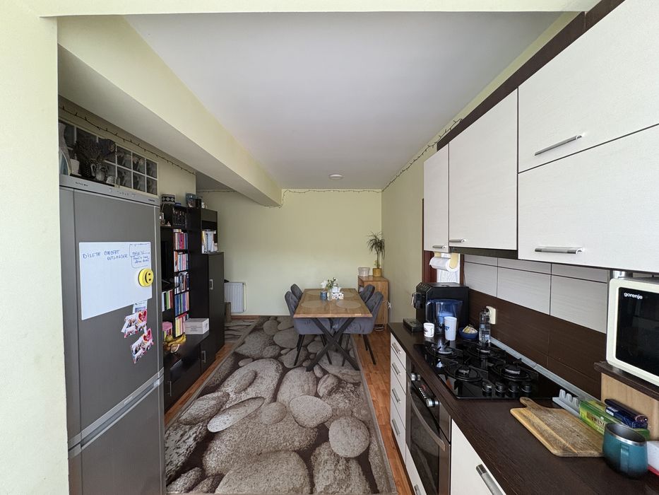Vand apartament 2 camere