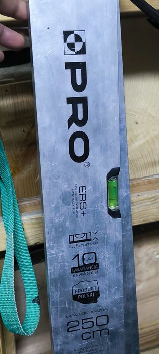 Уровень строительный