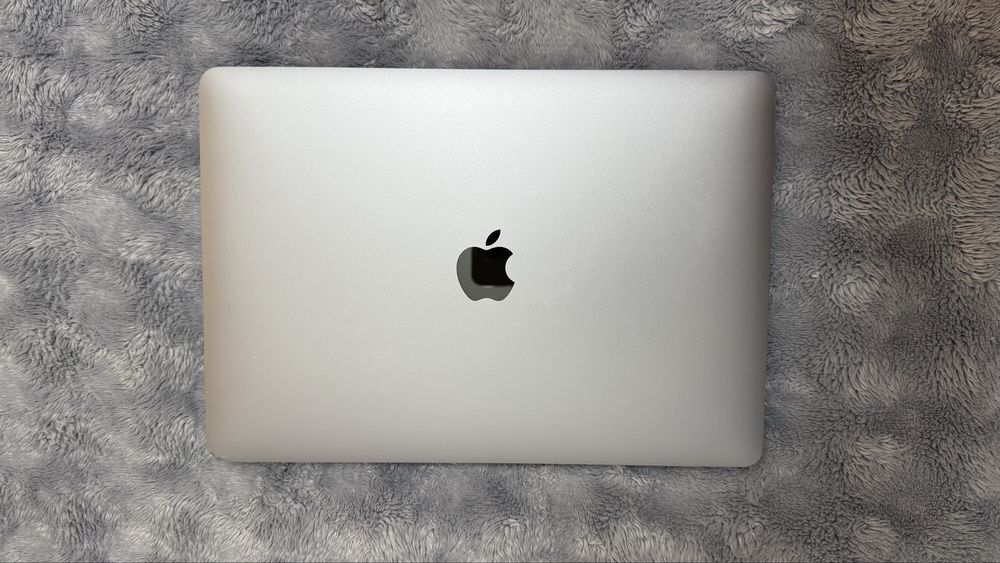 MacBook Air M1, 2020