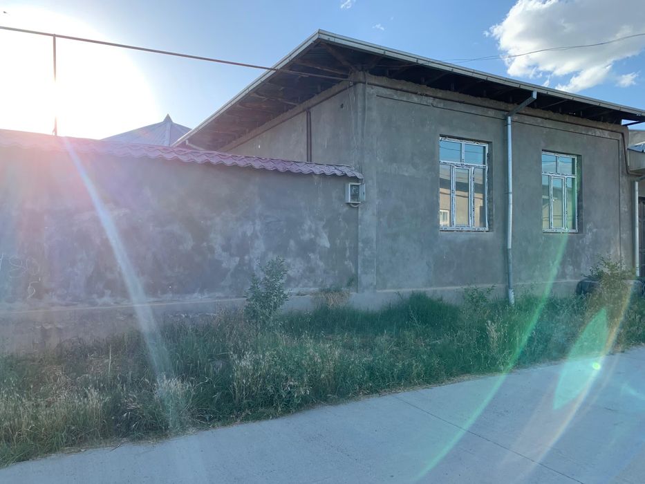 Участок с домом 8 соток. Торг уместен