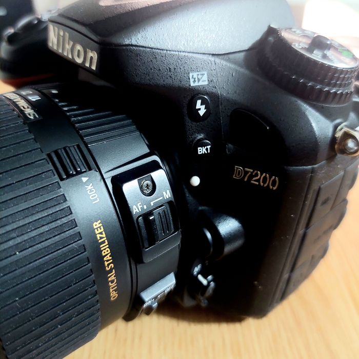 Nikon D7200 cu obiectiv SIGMA 17-50/2.8