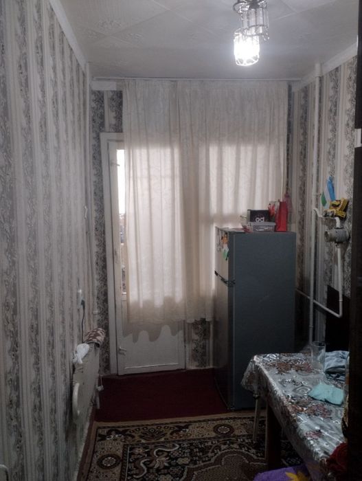 Uy sotiladi 1 xonali