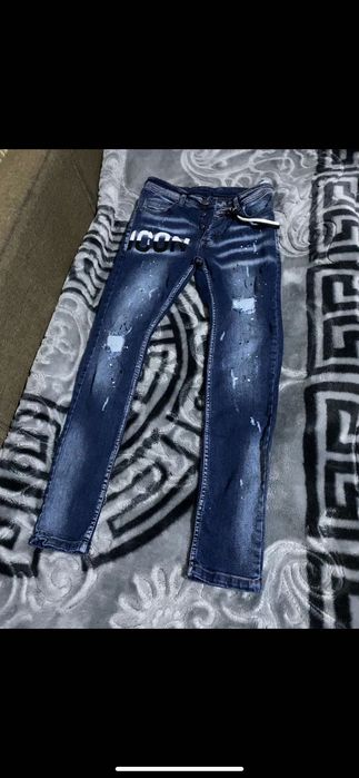 Blugi dsquared2 noi