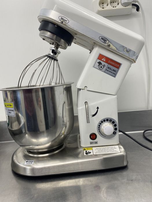 Кухненски робот