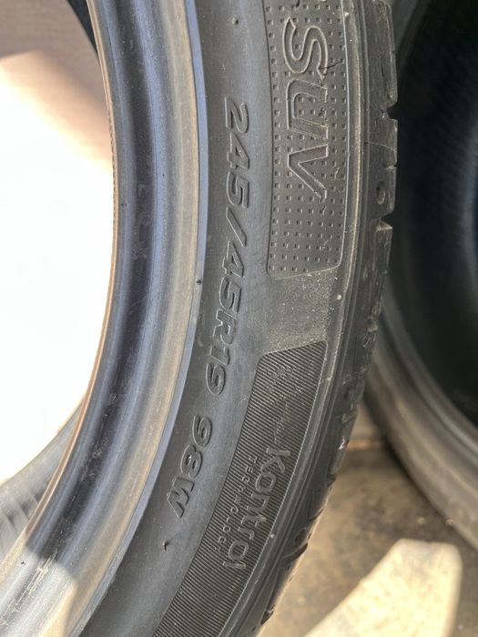 Продам резину 245/45/19