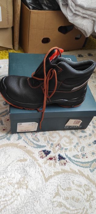 Обувь СИЗ, 42 и 38 размер