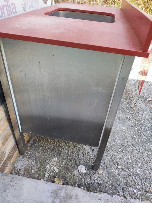 Касапска / месарска маса с шкаф и мивка