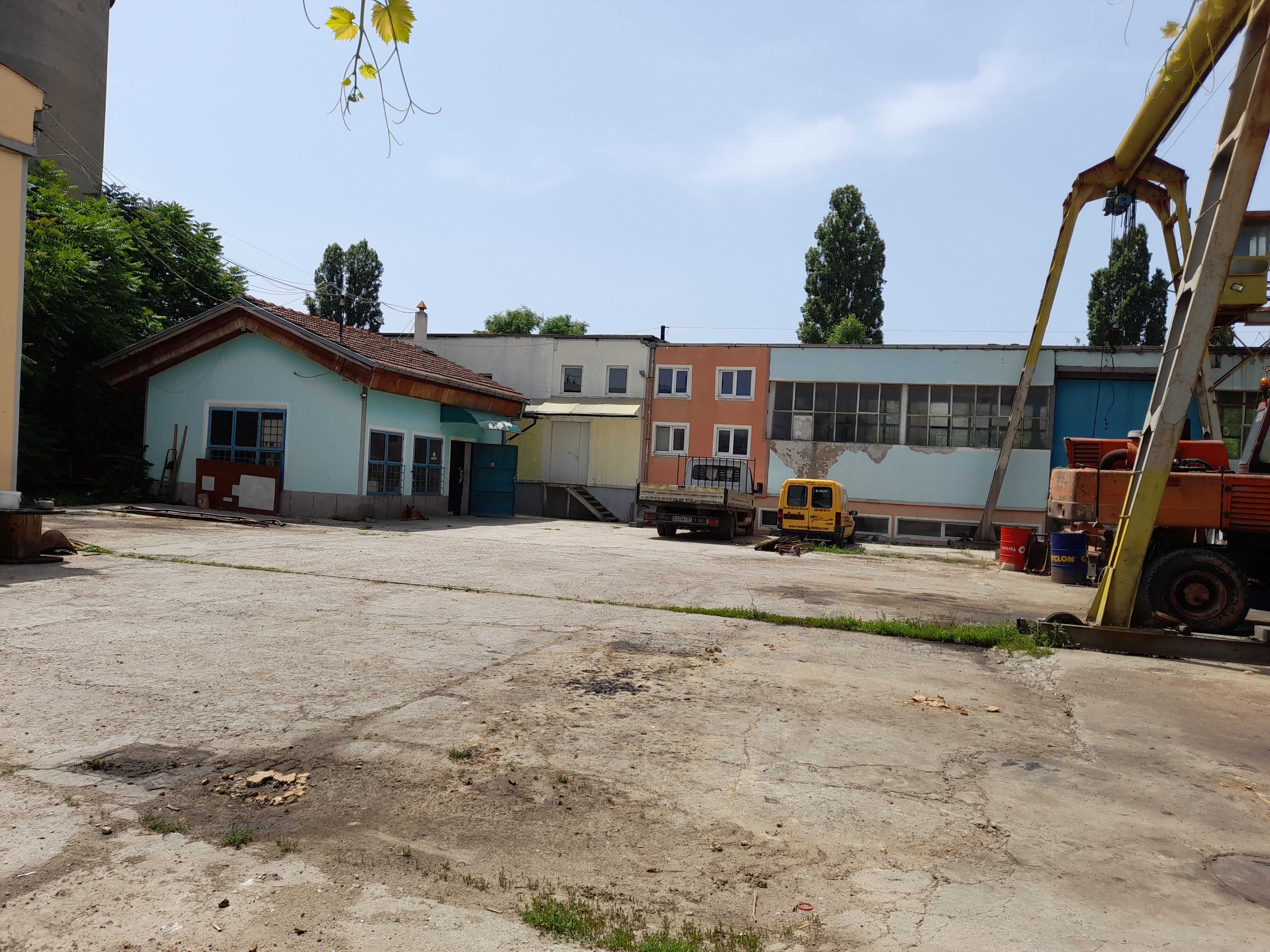 Производствена база гр. София Военна рампа • OLX.bg