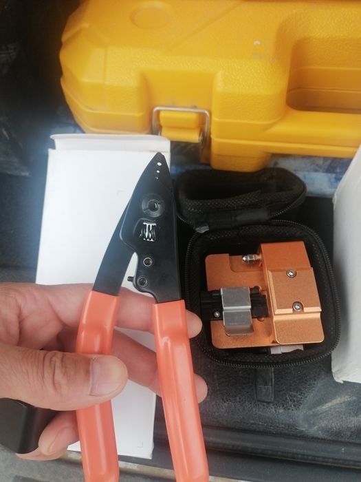 Инструмент для оптики