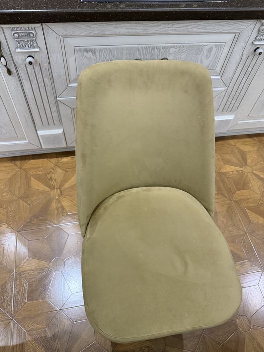 Кухонные стуля 7шт