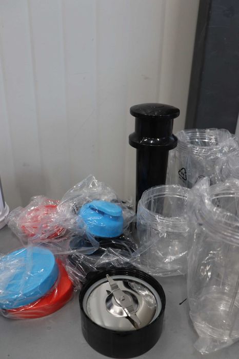 Блендер с кана, Uten Smoothie Blender 1.25L, 5в1 многофункционален