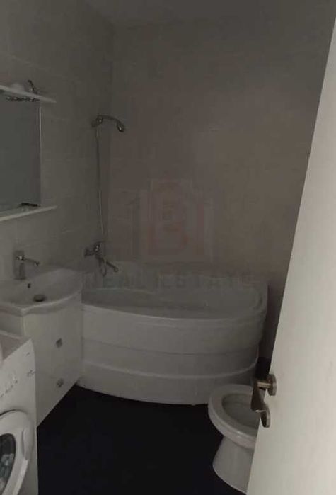 Дава се под наем Едностаен апартамент в Пловдив, Каменица 1 - 28 кв.м за 117.3 € - Снимка #1