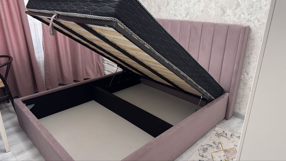 2-ух спальная кровать.