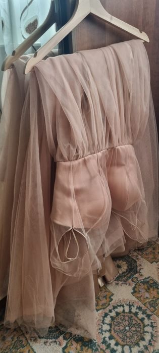 Rochie elegantă Mihaela Mitran S/36 bej, corset + tulle,ocazie/nuntă, stare impecabila