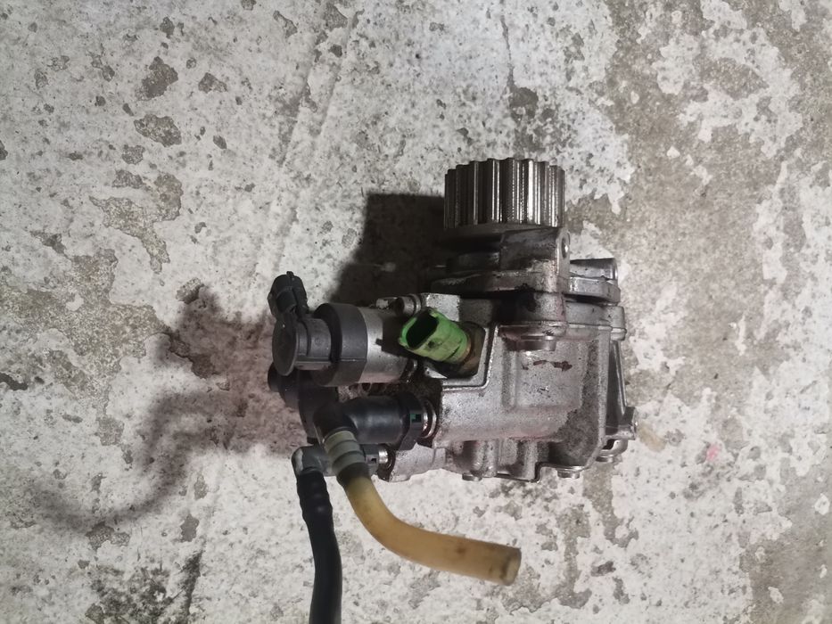 Pompă înalte injectie Dacia Duster 1.5 DCI