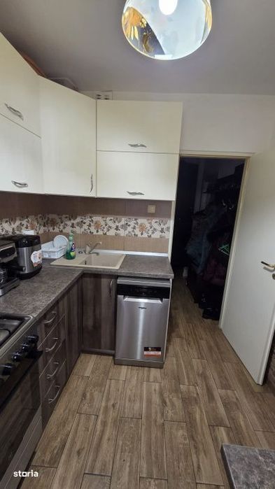 Apartament 3 camere, etaj 1/4 – Calea Traian