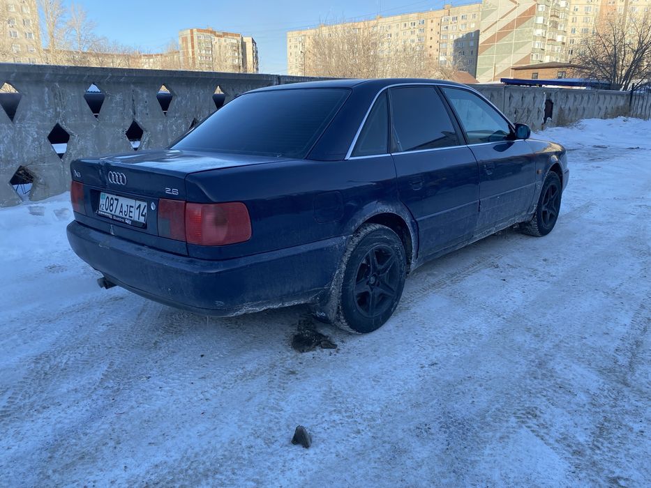 Ауди на полном ходу !