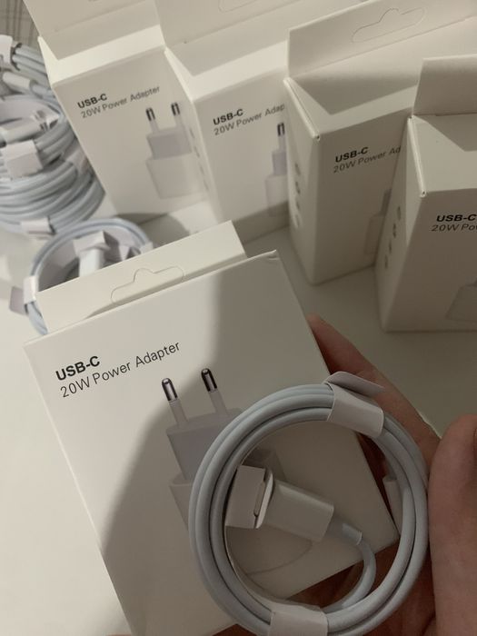 Зарядка для айфона