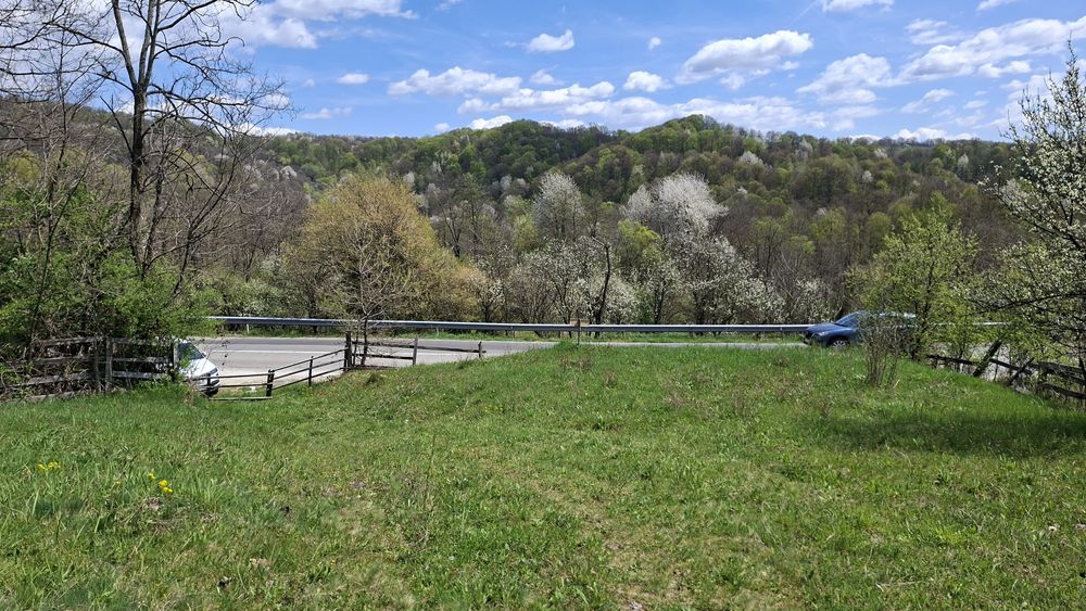 Teren Valea laşului - Strada Principală (DN73C) - PUZ Aprobat - Zonă Liniştită