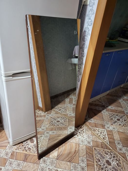 Зеркало настенная. Торг