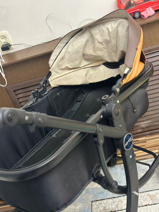 Коляска AIMILE ROse. В отличном состоянии!!