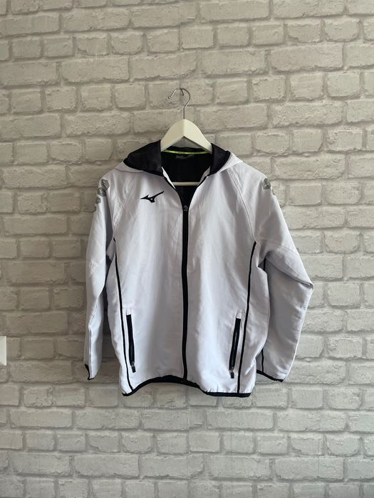 Mizuno  ветровка