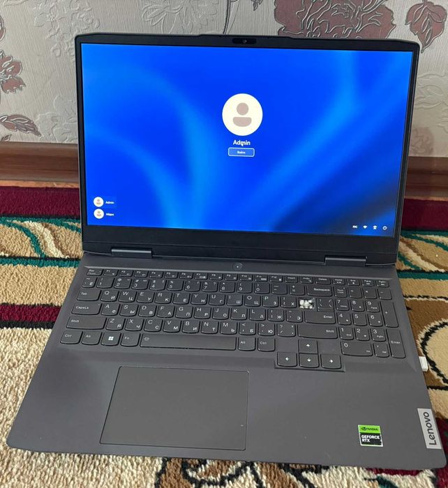 Lenovo Ryzen 5 7640HS / 16GB RAM / 512GB SSD / Windows 11 Pro