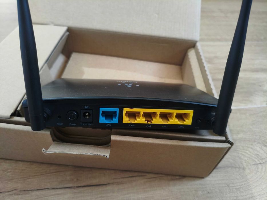 Рутер Belkin N300 - 300Mbps, 4 Ports LAN/Ethernet