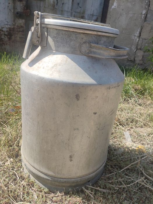 Продам алюминиевый бидон!