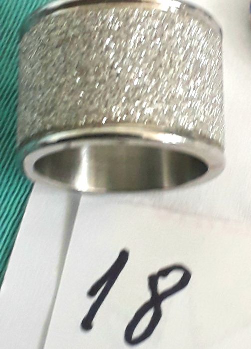 Lănțișoare și inele