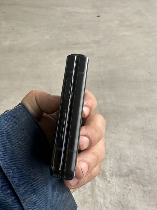 Vand samsung galxi  flip 3 defect