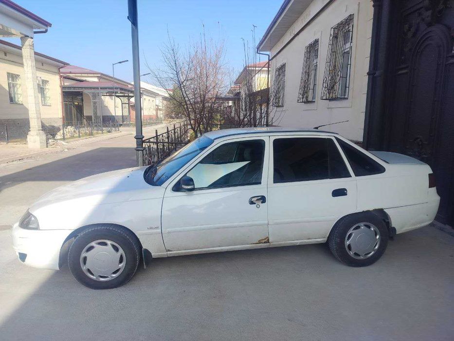 nexia 2015г пробег 227 000 . Бензин. Срочно сотилади