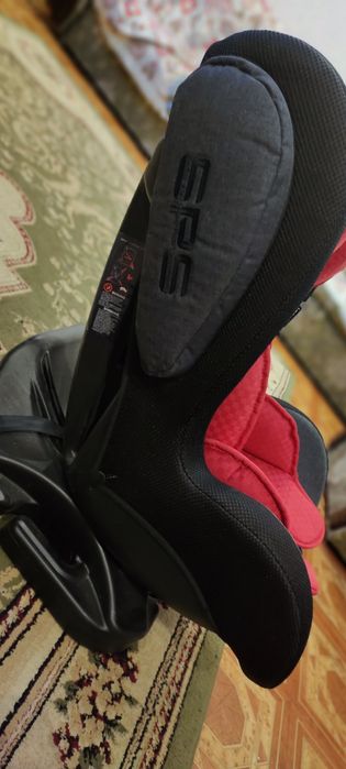 Автокресло продам