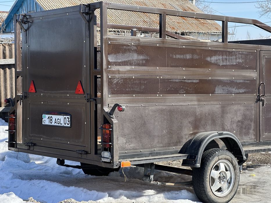 Продам прицеп-коневоз