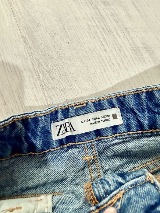 Blugi scurti Zara xs