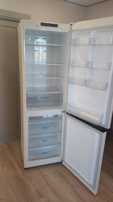 Продаю холодильник LG модель GA-B 429SECZ