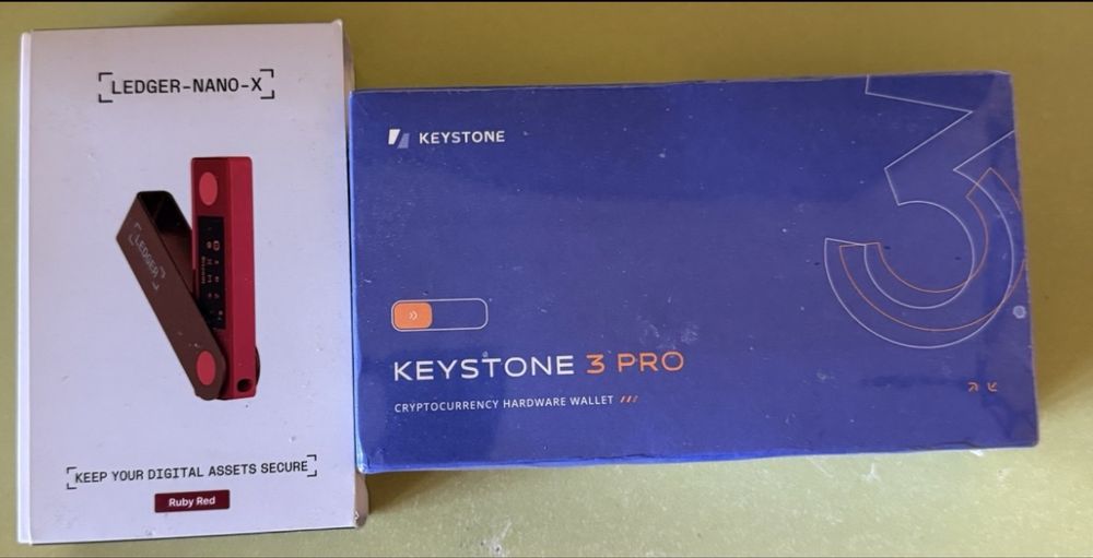 Ledeger Nano X Ruby red + Keystone 3 pro Крипто портфейли