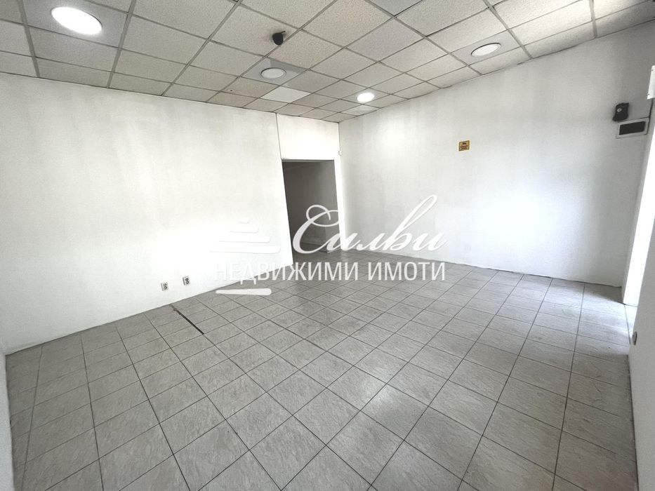 Дава се под наем Магазин в Шумен, Болницата - 53 кв.м за 255 € - Снимка #2