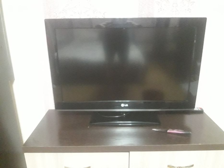 Продам телевизор LG