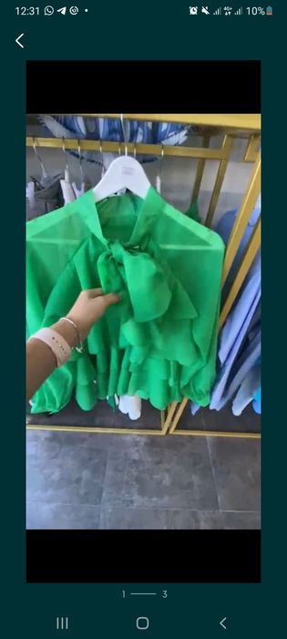 Срочно !Продам блузу зелёного цвета