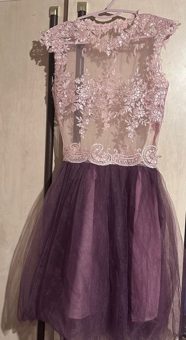 Rochie de seara, scurta , mărimea XS, starea este impecabilă