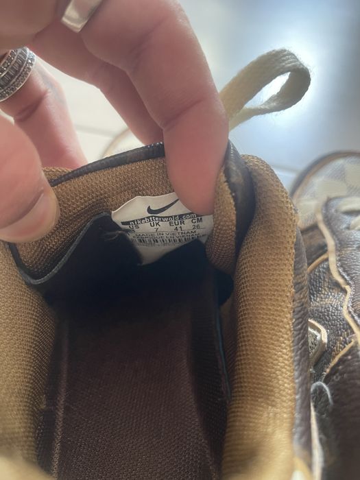 Vand nike lv marimea 41