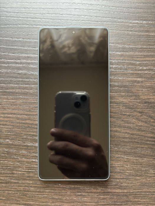 Vand telefon Xiaomi Redmi Note 13 pro
