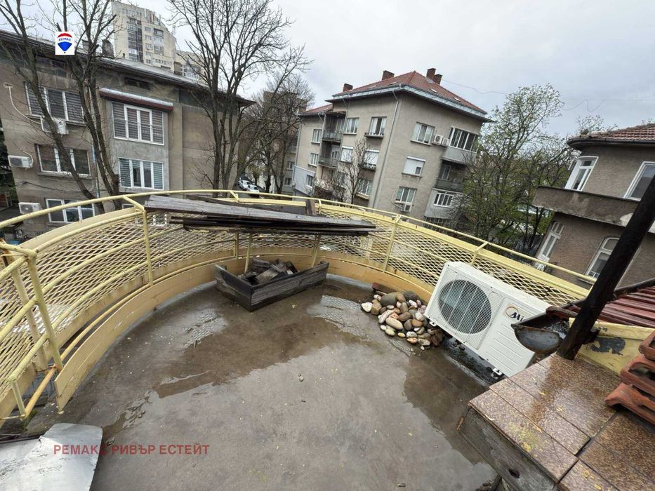 Етаж от къща ПОД НАЕМ в центъра на гр. Русе