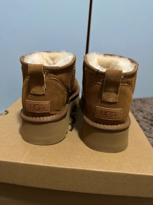 UGG mini classic