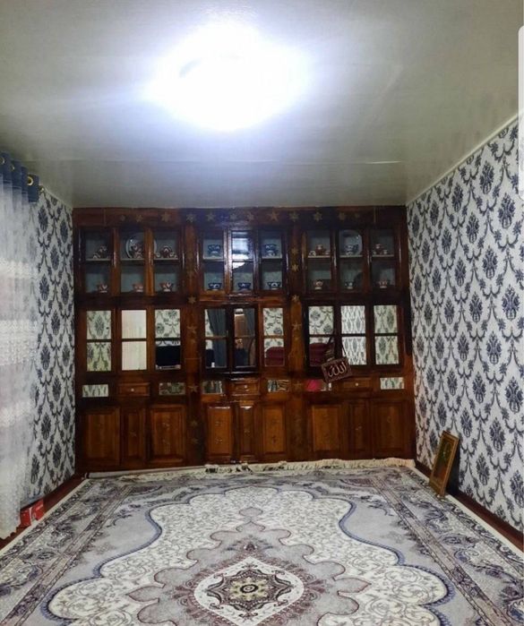 срочно продаётся Eski shaharda (labi hovuz) 4.5 sotix hovli sotiladi