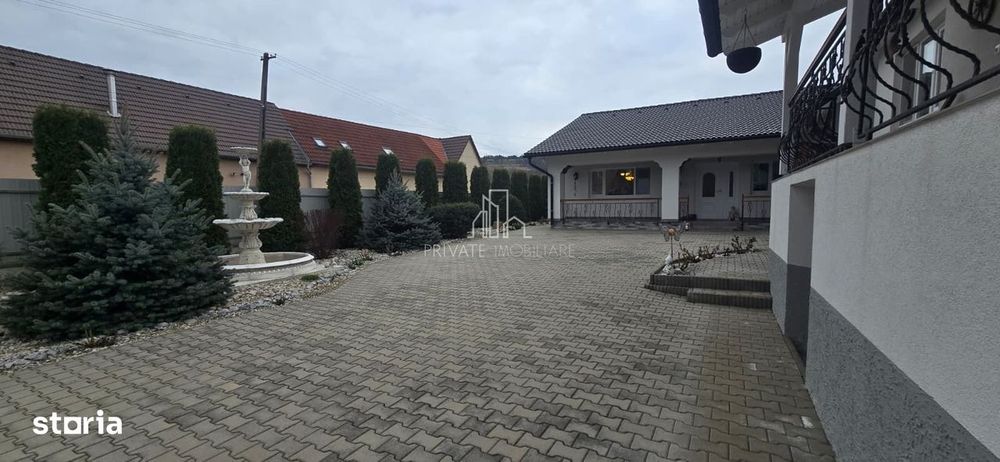Casa ultramoderna de vanzare in Hetiur